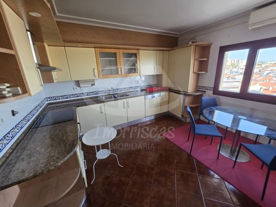 Apartamento T4 em Lisboa - Photo 1