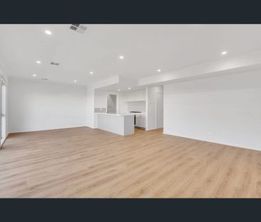 6 Dussehra St, Kalkallo, Vic 3064 - Photo 6