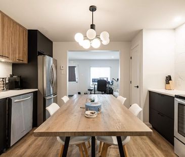 Rénové 100% avec terrasse privé et internet - Photo 1