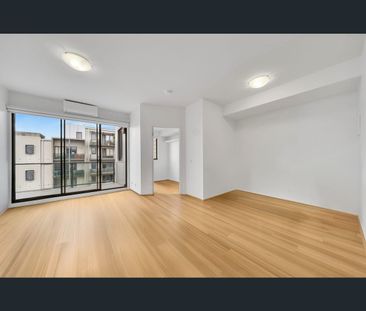 204/86 Altona Street, Kensington, Vic 3031 - Photo 2