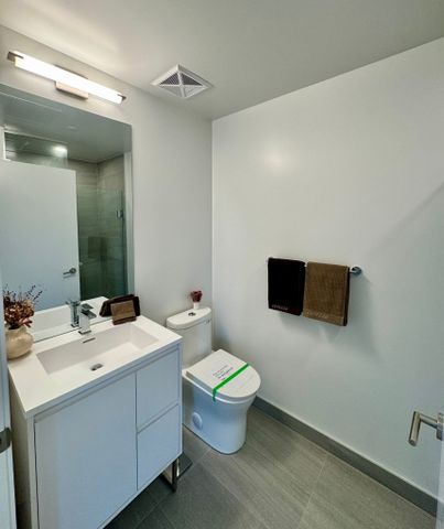 For Lease - 1 Quarrington Lane Unit# 1212, Toronto, Ontario - Photo 3