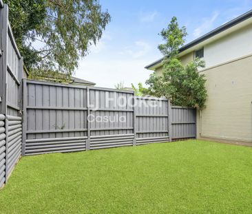 Spacious Home - Photo 6