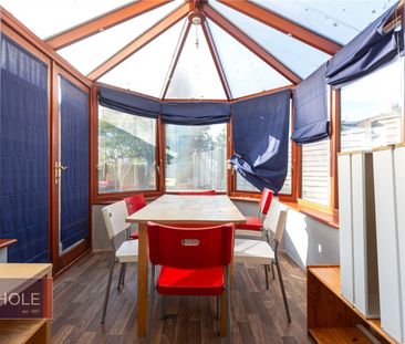 Lower House Crescent, - Photo 5