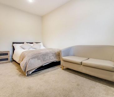 1 bedroom house of multiple occupation to rent - Photo 2