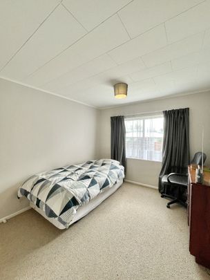 Charming 2-Bedroom Home In Clouston Park! - Photo 1