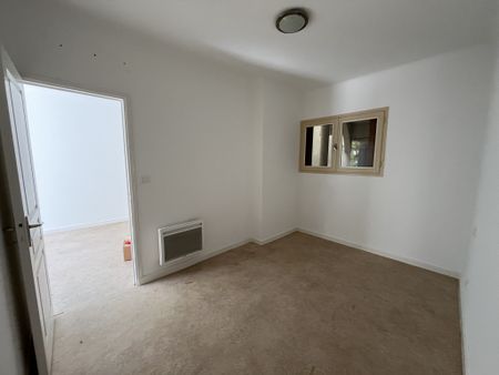 Sommières Centre - Appartement T4 de 73,44m² dans le centre piéton de Sommières - Photo 5