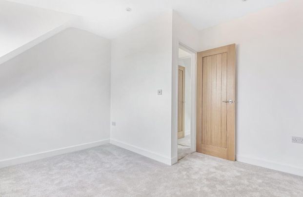 Genyn Road, Guildford, GU2 - Photo 1