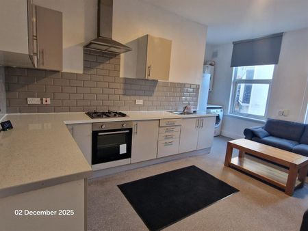 Raglan Road, Leeds - Photo 4