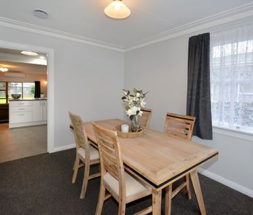 Family Home - Photo 5