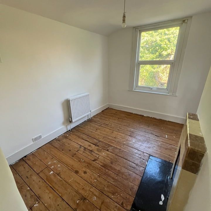 4 Bed Terraced House, St. Albans Crescent, N22 - Photo 1