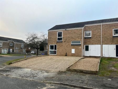 3 bedroom semi-detached house to rent - Photo 2