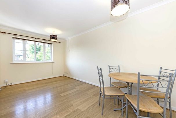 Kingsworthy Close - Photo 1