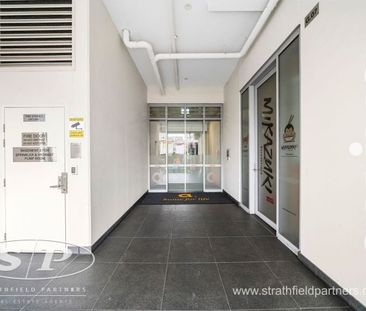 Arriva Strathfield | Huge Luxury 2 Bedroom Apartment - Photo 3