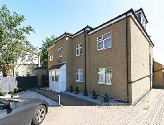 3 Bed Flat, Renters Ave, NW4 - Photo 1