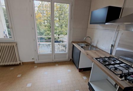 Appartement T2 à GRENOBLE - Photo 2