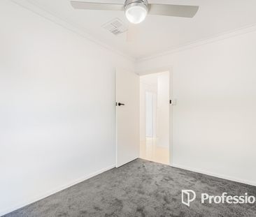 Spacious 3-Bedroom Home Opposite Park - Photo 3