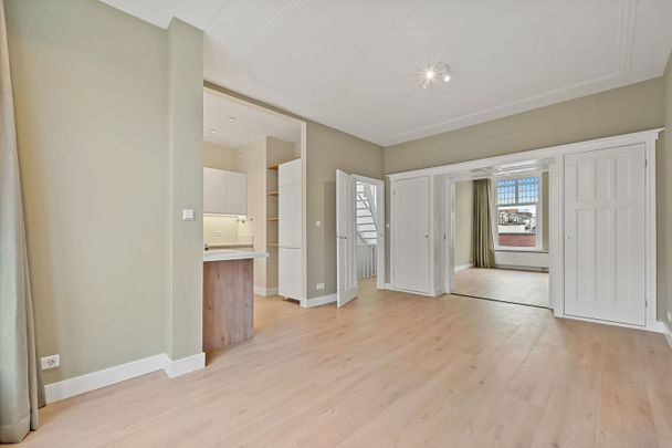 Appartement te huur: Hendrik Zwaardecroonstraat 221 2593 XR Den Haag - Foto 1