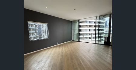 Stylish and spacious two bedroom apartment in the heart of Docklands - Photo 2