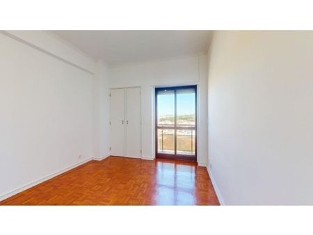 3 room luxury Flat for rent in Ajuda, Algés, Lisbon - Photo 4