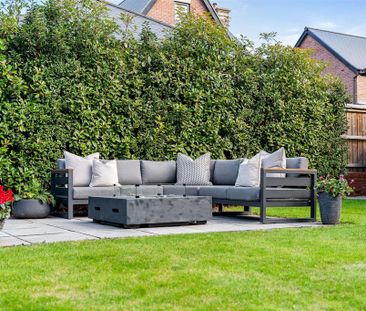 4 bedroom detached house to rent - Photo 4