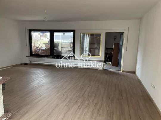 Großzügige, renovierte 3-Zimmerwohnung, mit Wintergarten, offenem Kamin und Kachelofen - Photo 1