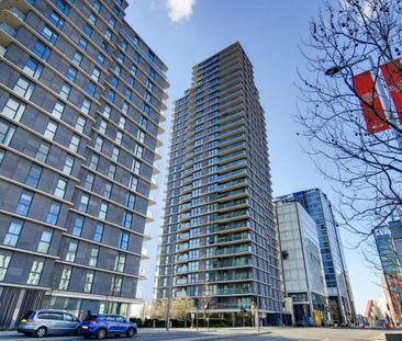 Glasshouse Gardens, Stratford, E20 - Photo 5