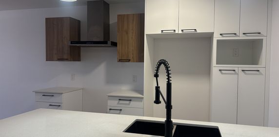 BEAU 4 1/2| INTERNET|CONSTRUCTION 2022 - Photo 2