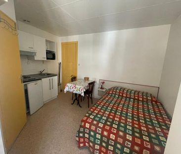 Location Appartement 1 pièce Meublé 13m² DAX 40100 - Photo 1