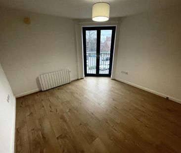 2 bedroom apartment to rent - Photo 4