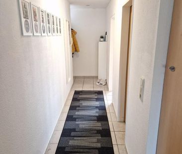 TOP! Moderne 2-ZDB mit Balkon, Fußbodenheizung und Einbauküche - Photo 1