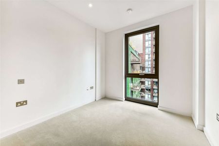 A well-presented two bedroom apartment in the spectacular Legacy Building, Embassy Gardens. - Photo 4