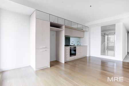 Style and sophistication - Photo 2