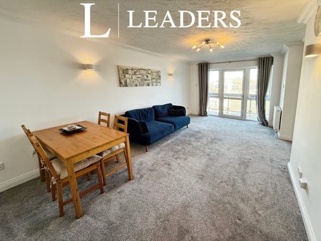 2 bedroom flat to rent - Photo 3