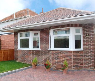 2 bedroom detached bungalow to rent - Photo 4