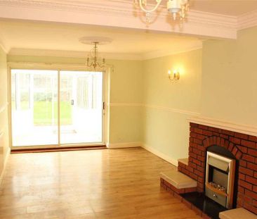 3 bedroom semi-detached house to rent - Photo 5