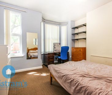 4 bed Mid Terraced House for Rent - Photo 6