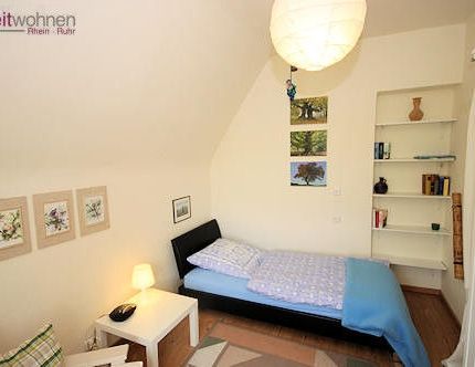 Gemütlich möblierte Wohnung im grünen Stadtteil Weiß - Photo 1