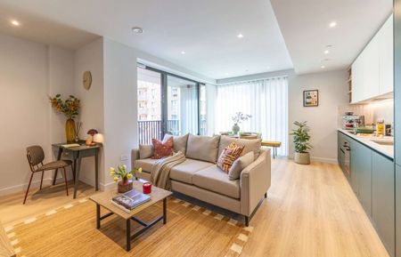 Experience one of North London's most compelling rental offerings, with 50% off your rent for the first three months and access to an exceptional collection of resident amenities. - Photo 2