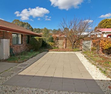 Spacious 4-Bedroom Home in a Quiet North Hill Location - Photo 6