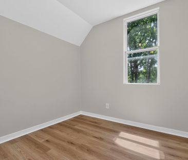 For Lease - 647 Ottawa Street, Midland, Ontario - Photo 4