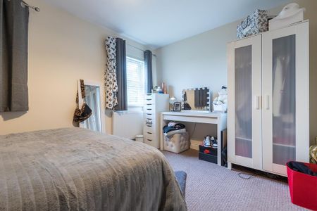 3 bedroom terraced house to rent - Photo 3