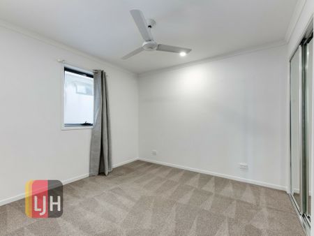 2 BEDROOM UNIT WITH LIFT ACCESS IN EXCELLENT LOCATION - Photo 5