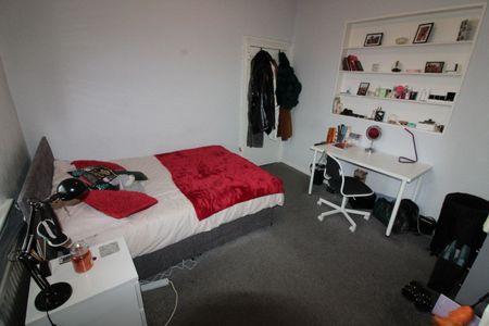 St Marks Road, Preston - Photo 3