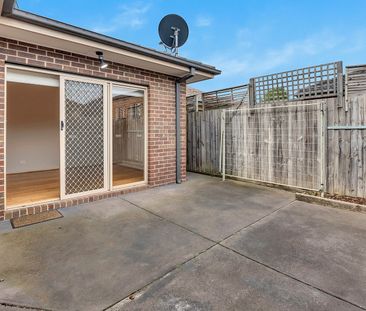 3/60 Dundee Street, Reservoir VIC 3073 - Photo 4