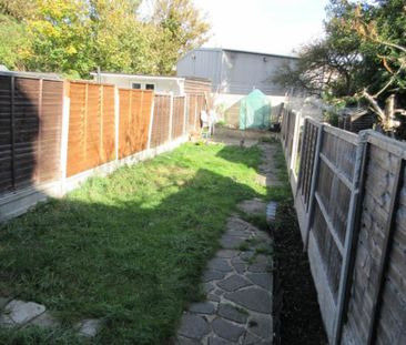 2 bedroom terraced house to rent - Photo 2