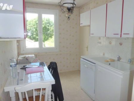 F3 RUE AUGUSTE LECHESNE - Photo 4