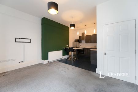 1 bedroom apartment to rent Osborne Road, Southsea, Hampshire, PO5 - Photo 2