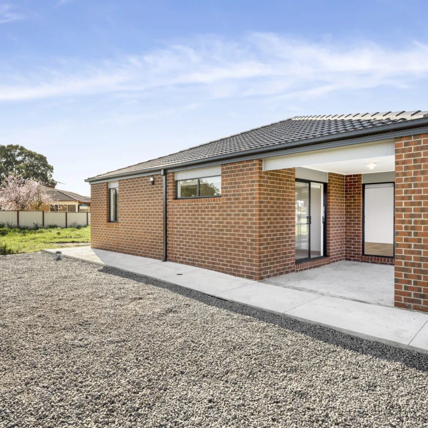 3 Joe Drive, Werribee. - Photo 1