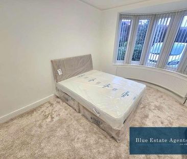 Green Walk, Southall, UB2 - Photo 1