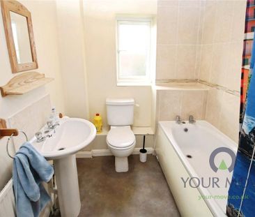 2 bedroom end of terrace house to rent - Photo 3